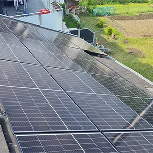 Photovoltaikanlage auf einem Fachwerk-Haus